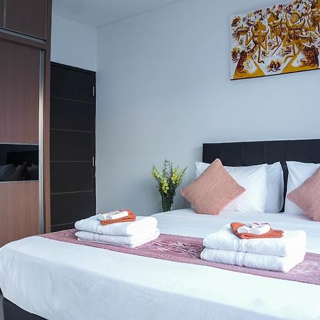 The Cupcake Suites Jakarta Exteriör bild