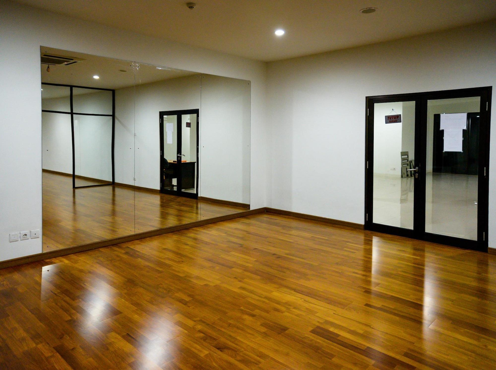 The Cupcake Suites Jakarta Exteriör bild