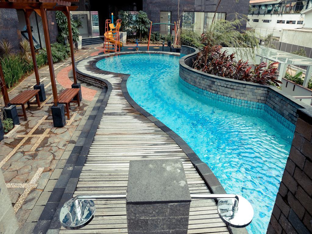 The Cupcake Suites Jakarta Exteriör bild