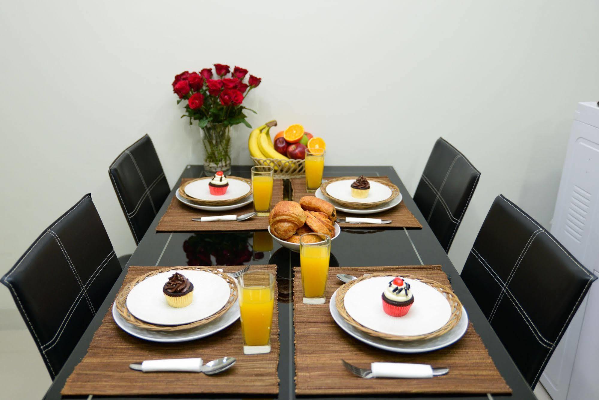 The Cupcake Suites Jakarta Exteriör bild